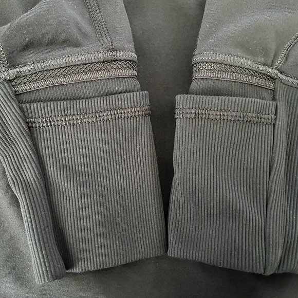 Lululemon Race With Grace 1/2 Zip Womens Sz 6 Black Vented Running Pullover Top - Picture 9 of 10